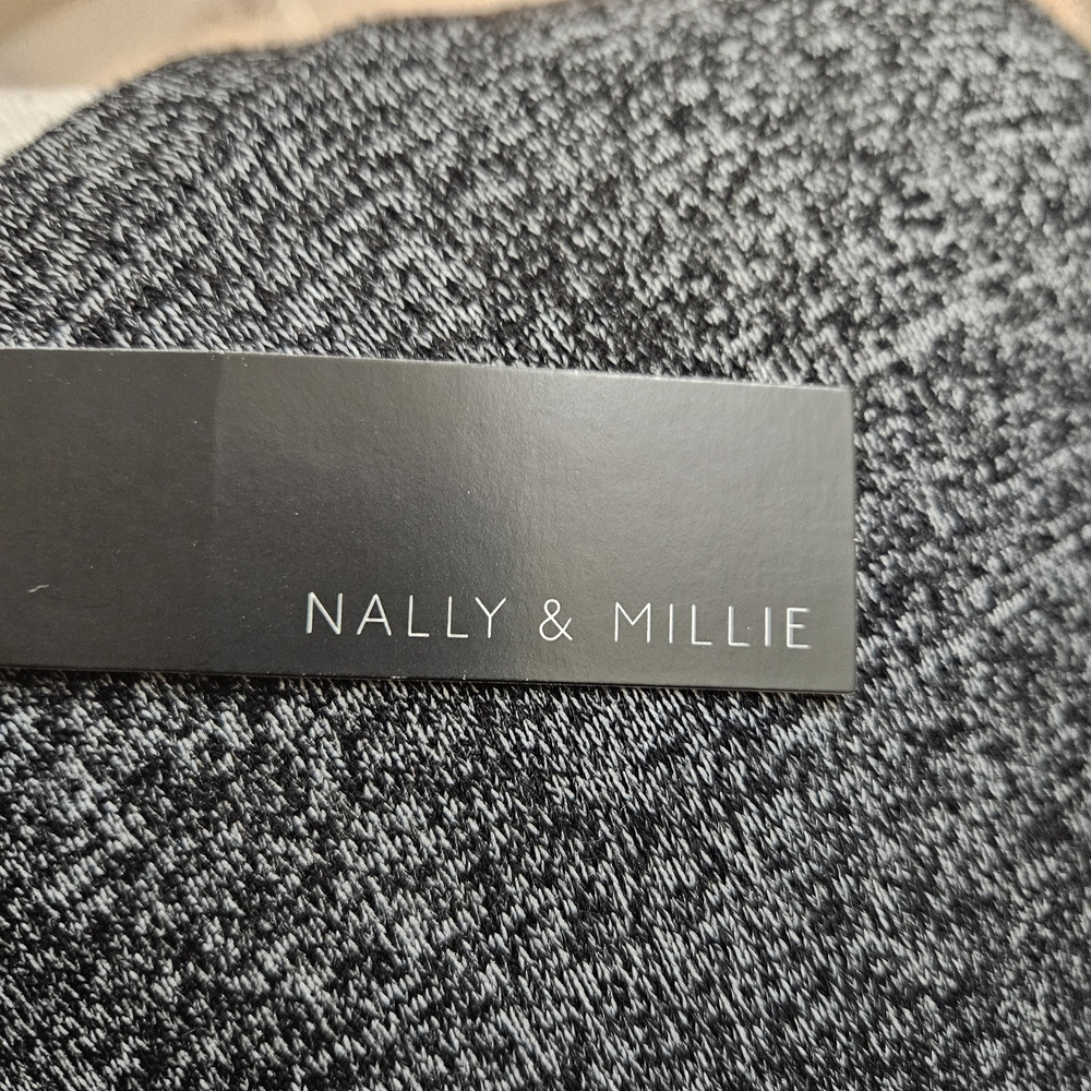 Nally & Millie Heathered Knit Long Sleeve Top – Size Small NWT - Picture 9 of 12
